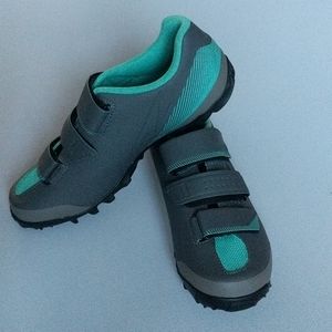 Shimano ME2 Cycling shoes